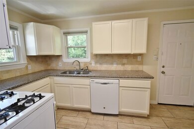 5606 Robertson St, Houston, TX 77009 - photo 4