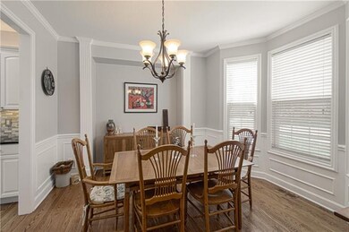 You'll love the bay window and trendy colors