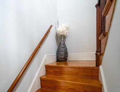 46 S Maple St, Manchester, NH 03103 - photo 2