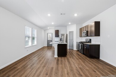 4519 Felsite Ave, San Antonio, TX 78253 - photo 6