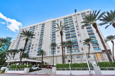 Aquasol unit 8R, Miami Beach, FL 33141 - photo 2