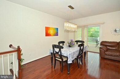 914 Magnolia Blossom Ct, Sykesville, MD 21784 - photo 5