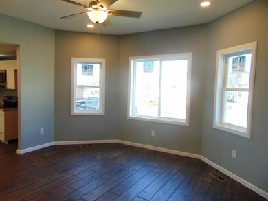 217 E Emerson St, Princeton, IN 47670 - photo 3