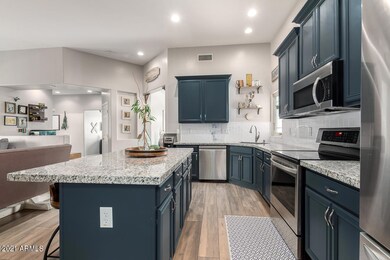 Remodeled kitchen w/ granite counters