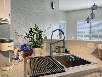 3400 Cabana Dr unit 2099, Las Vegas, NV 89122 - photo 4