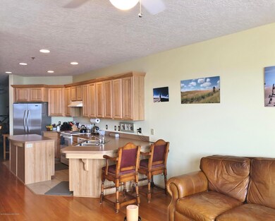 Living room - kitchen