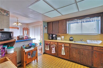 1320 Fretz Ave, Allentown, PA 18103 - photo 6