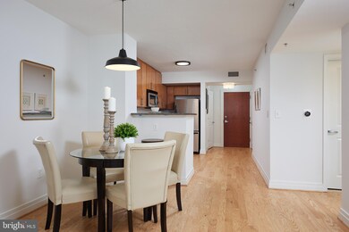 915 E St NW unit 711, Washington, DC 20004 - photo 7
