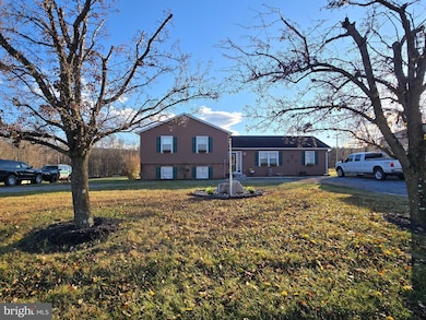 70 Kathys Ln, Hedgesville, WV 25427 - photo 2