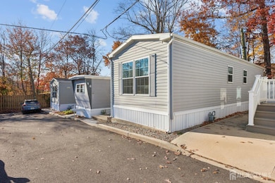 852 US Highway 1 unit X3, Edison, NJ 08817 - photo 3