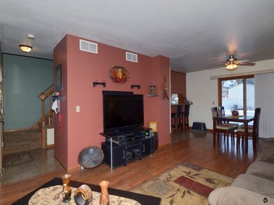 478 Waterman Ct, Oregon, WI 53575 - photo 3