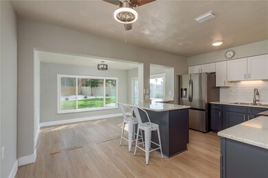Kitchen & Dining Room