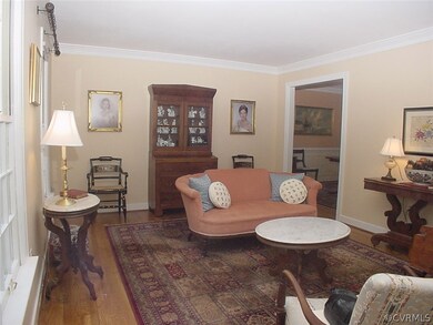Living room w/ oak floor