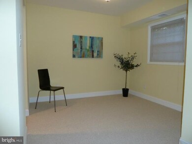 3860 Lyndhurst Dr unit 101, Fairfax, VA 22031 - photo 6