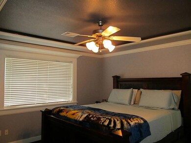 7902 Log Hollow Dr, Houston, TX 77040 - photo 7