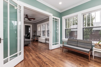 949 Clarke Dr, Dubuque, IA 52001 - photo 5