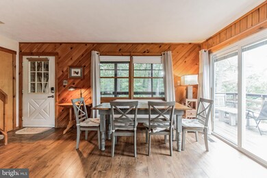 129 Hampton St, Basye-Bryce Mountain, VA 22810 - photo 4