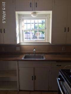 2202 N 25th kitchen 2