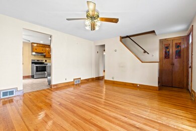 51 Waterman Rd, Roslindale, MA 02131 - photo 3