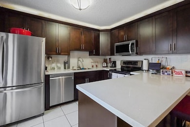 2512 Camelot Ct, Hollywood, FL 33026 - photo 7