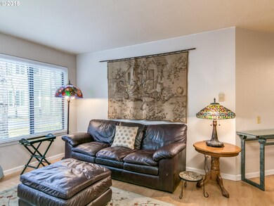 5061 Foothills Dr unit D, Lake Oswego, OR 97034 - photo 6
