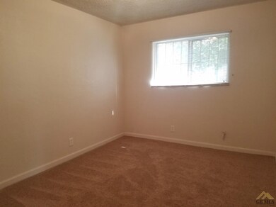 1201 13th St, Wasco, CA 93280 - photo 7