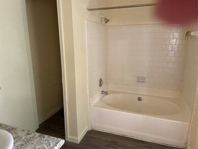 3651 Villa Glen Dr, Houston, TX 77088 - photo 5