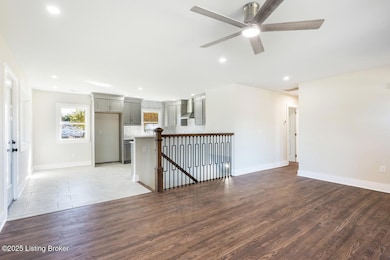 1040 W Crocus Dr, Radcliff, KY 40160 - photo 6