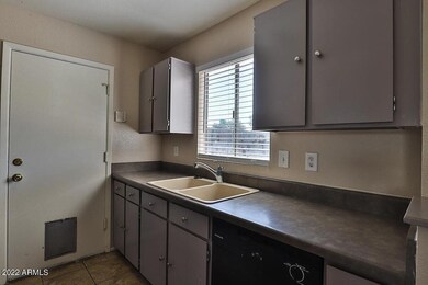 4049 kitchen