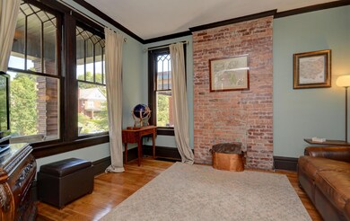 Living Room (2)