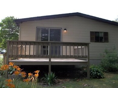 8 Baywood St, Rockland, MA 02370 - photo 3