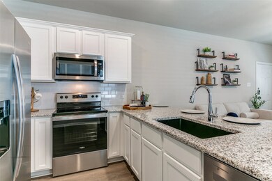 5401 Barlean Ranch unit 26R, Fort Worth, TX 76123 - photo 6