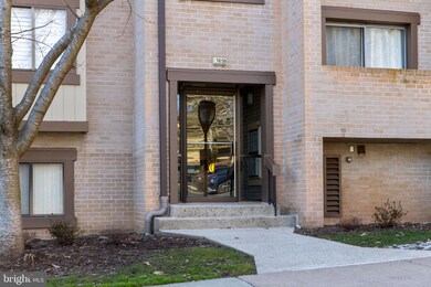 1658 Parkcrest Cir unit 400, Reston, VA 20190 - photo 4