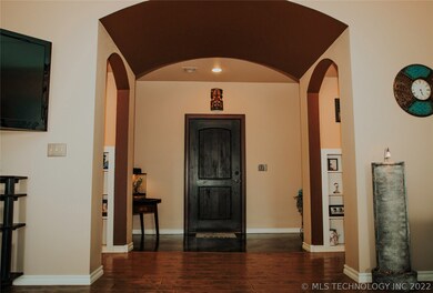 10761 Burton Ln, Skiatook, OK 74070 - photo 3