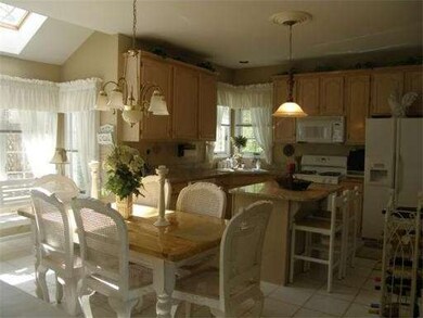 39 Charles River Dr, Franklin, MA 02038 - photo 6