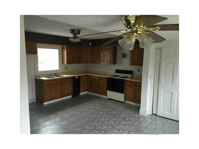 309 Brick Top Rd, Windham, CT 06280 - photo 5