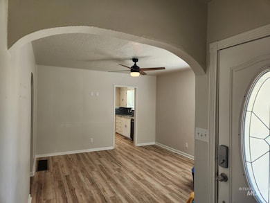 330 Walnut St, Twin Falls, ID 83301 - photo 2