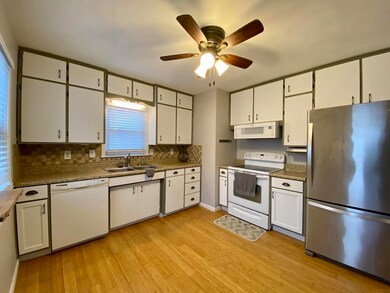 1275 Scott Ave, Waterloo, IA 50701 - photo 2