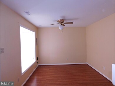 325 Thayer Ct, Newark, DE 19702 - photo 3