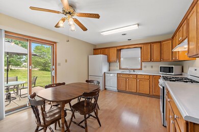 739 Blue Jay Way, Dyer, IN 46311 - photo 5