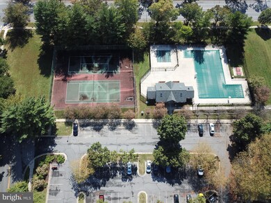 12205 Saint Peter Ct unit D, Germantown, MD 20874 - photo 3