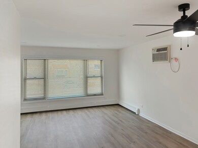 101 N Avon Rd unit 1, Elmhurst, IL 60126 - photo 5