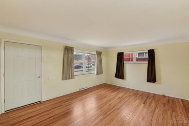 6629 Charann Ln, Cincinnati, OH 45224 - photo 7