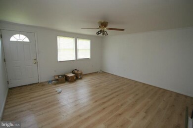 4103 Hollins Ferry Rd, Halethorpe, MD 21227 - photo 3