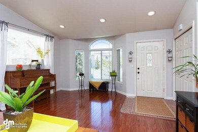 Living Room_Entryway 9913-SMALL