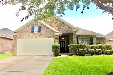 6034 Wickshire Dr, Rosenberg, TX 77471 - photo 2