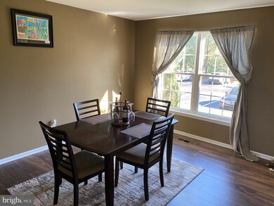 360 Deer Run Ct, Royersford, PA 19468 - photo 3