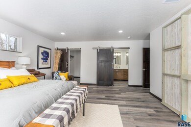 unlisted-address, Sioux Falls, SD 57104 - photo 2