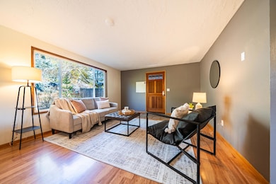 545 NW Portland Ave, Bend, OR 97701 - photo 7