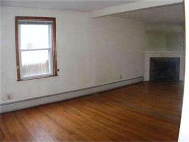 44 Lynnwood St, North Dartmouth, MA 02747 - photo 2